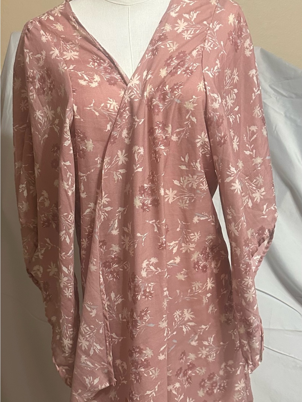 LC Lauren Conrad Dusty Rose Floral Sarong